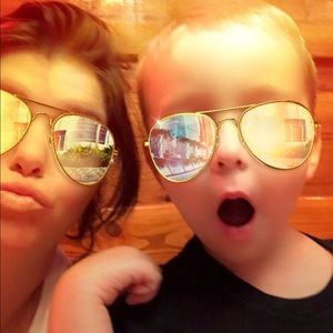 Meet your Posher, Nicole